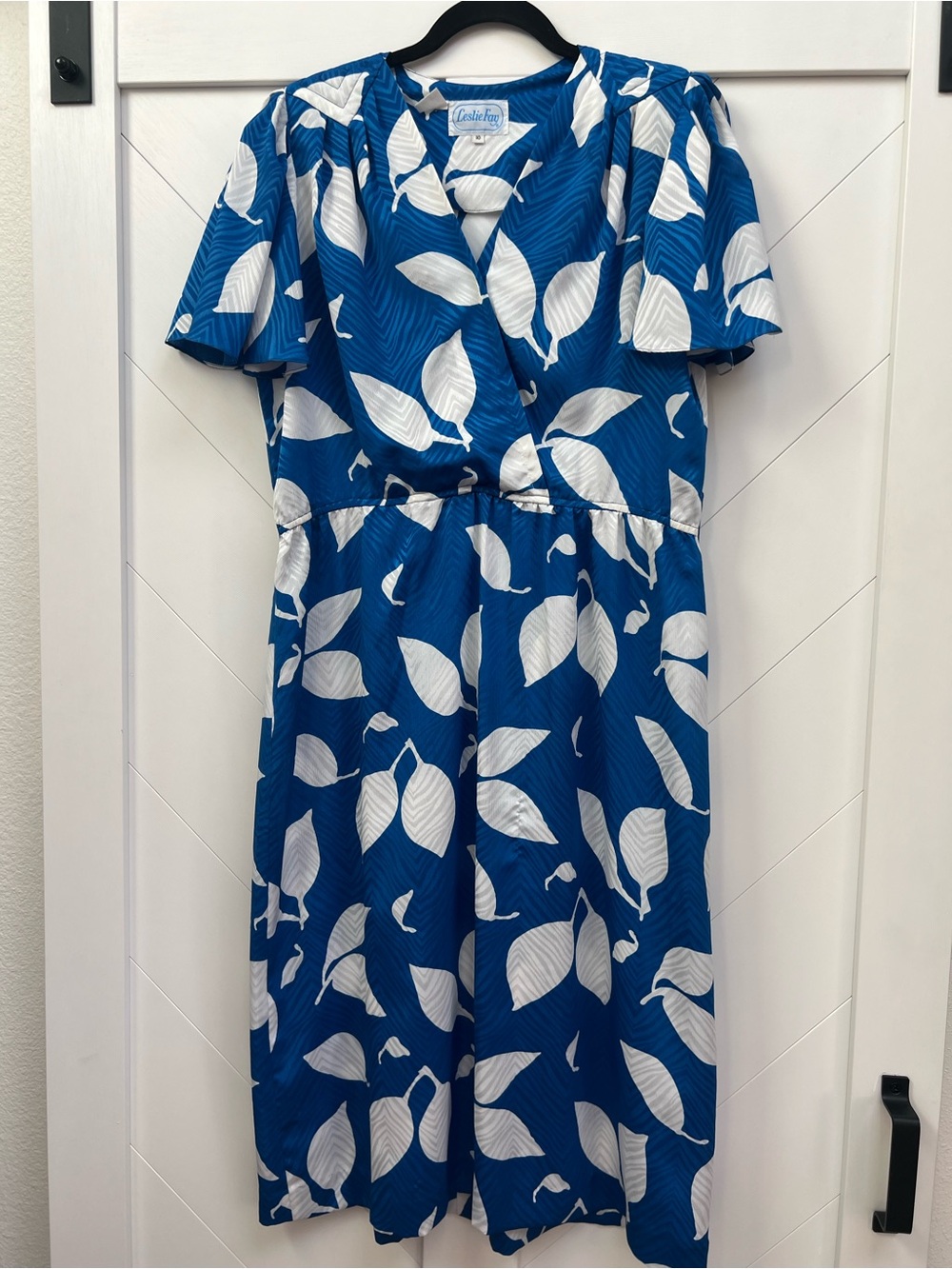 Leslie Fay Royal Blue and White Leaf-Print Midi Dress